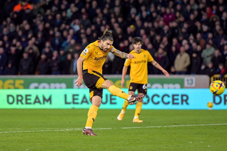 Ruben Neves Wolverhampton Wanderers Has Shot Premier League Match Wolverhampton ○ Soccer Blade